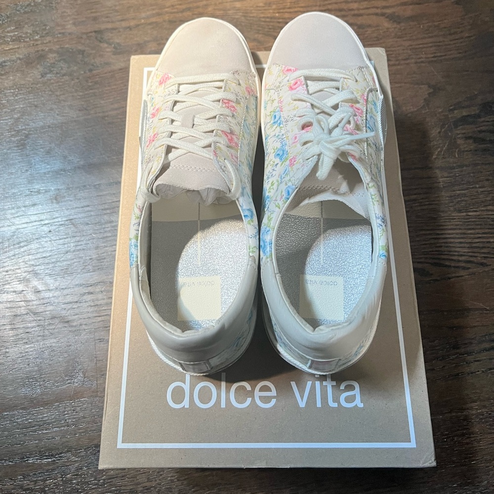 Dolce Vita Women's Floral Sneakers - Cream and Multicolor